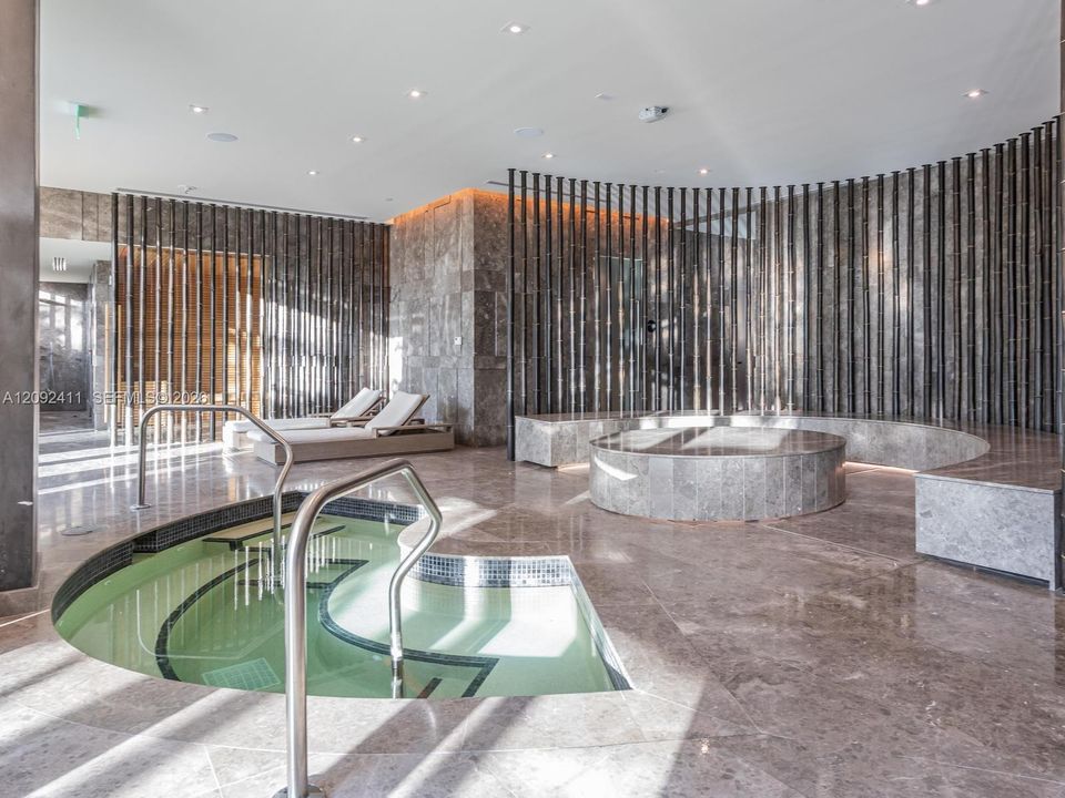 For Sale: $869,500 (1 beds, 2 baths, 1055 Square Feet)