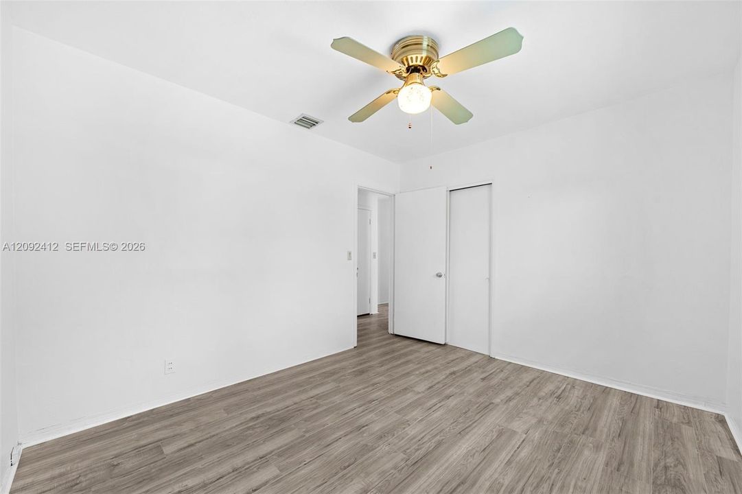 For Sale: $479,999 (3 beds, 2 baths, 1202 Square Feet)