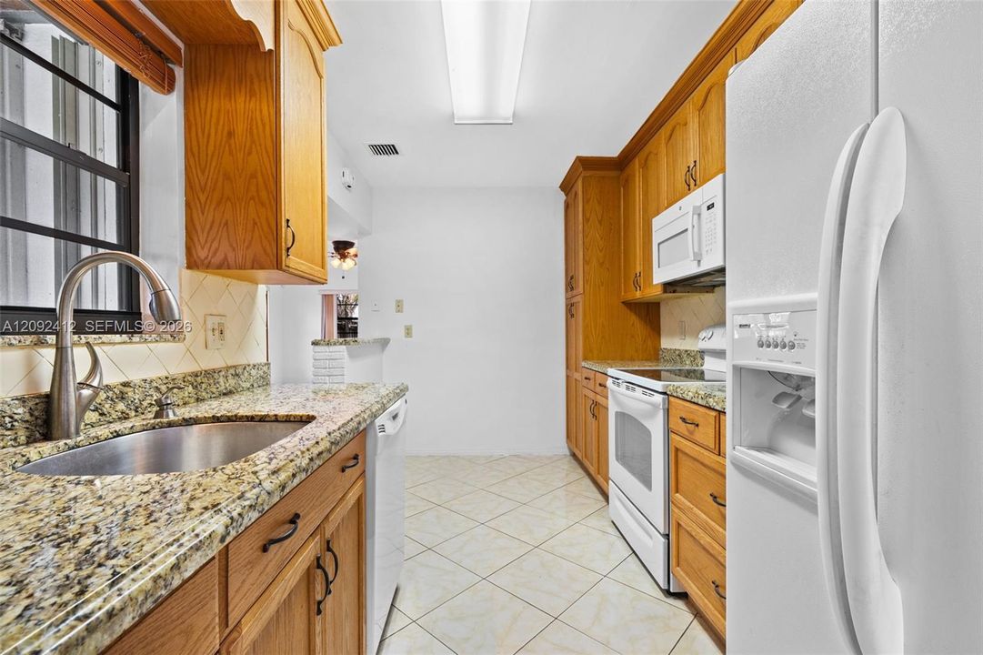 For Sale: $479,999 (3 beds, 2 baths, 1202 Square Feet)