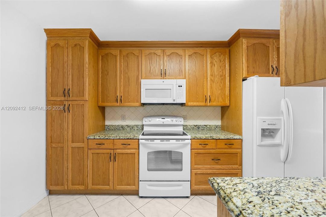 For Sale: $479,999 (3 beds, 2 baths, 1202 Square Feet)