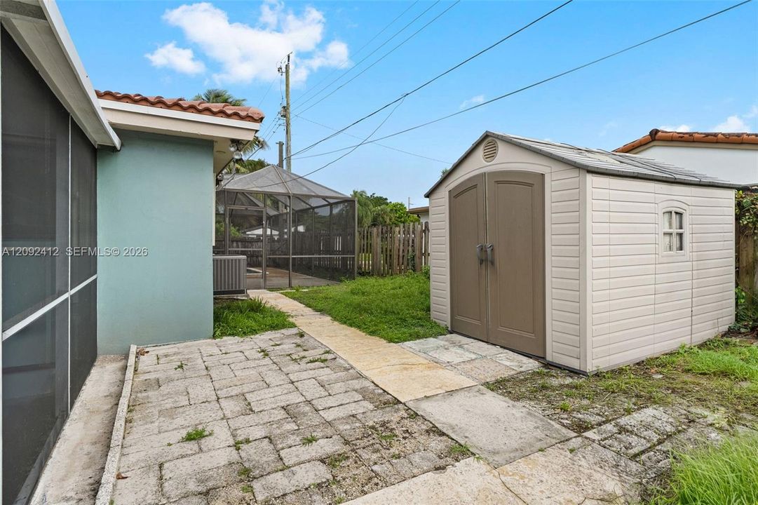 For Sale: $479,999 (3 beds, 2 baths, 1202 Square Feet)