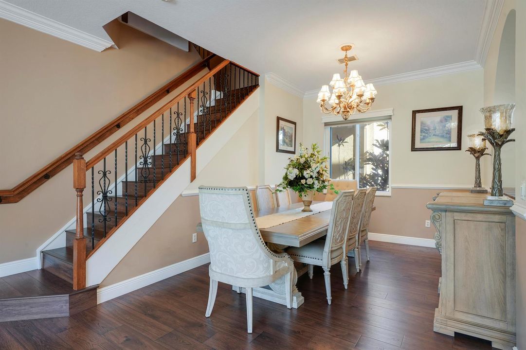 Formal Dining