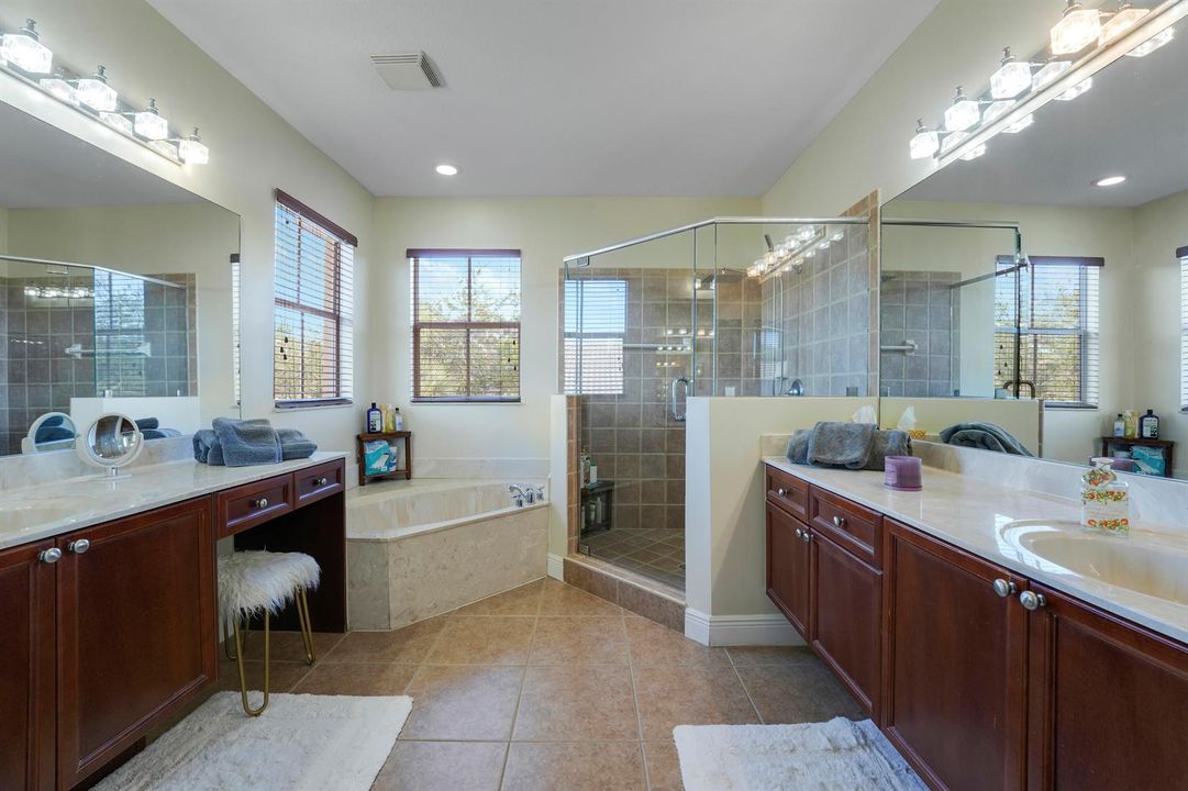 Primary Suite Bathroom