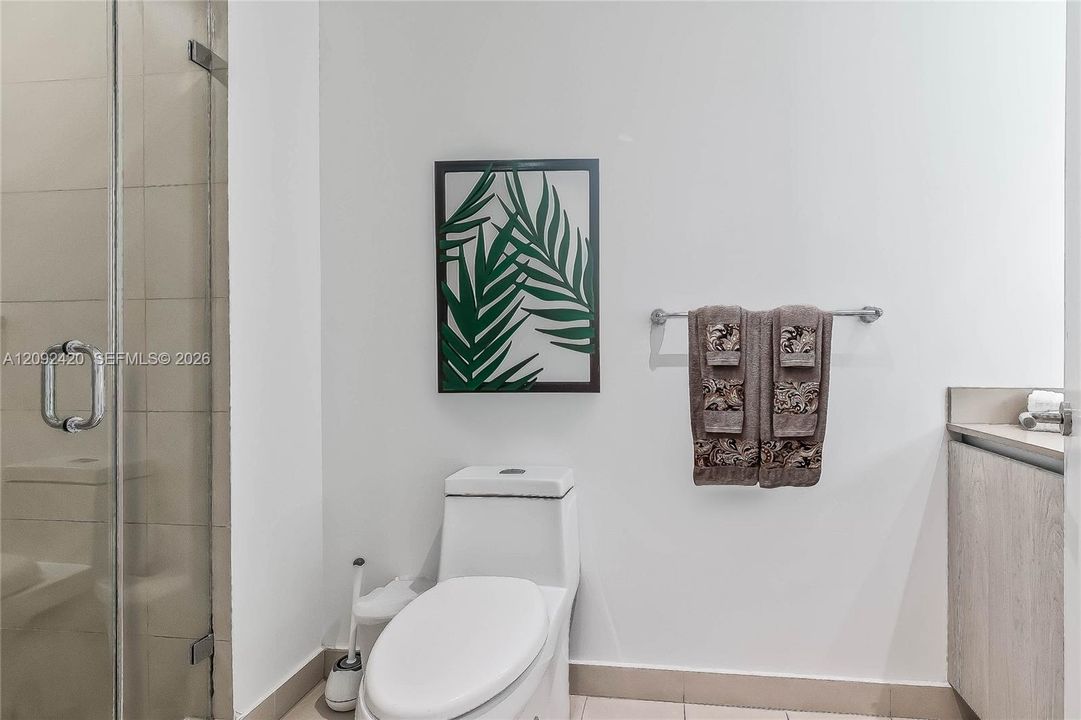For Sale: $869,990 (2 beds, 2 baths, 1136 Square Feet)