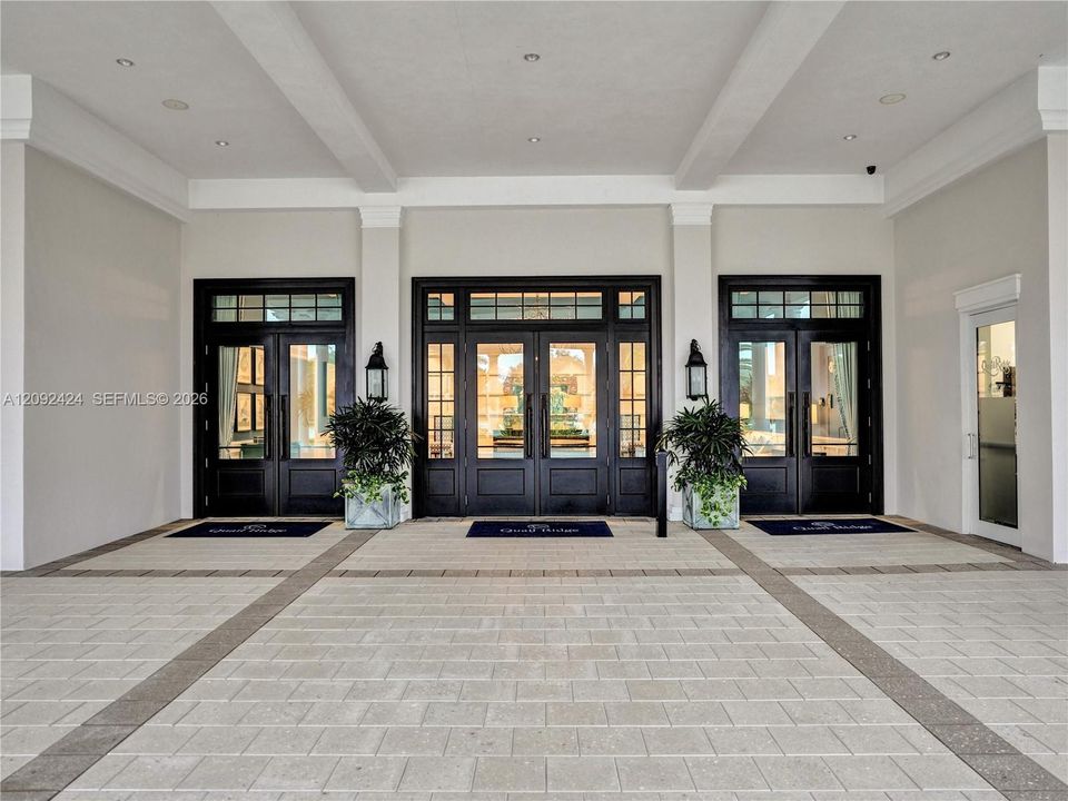 Main Golf Clubhouse entry