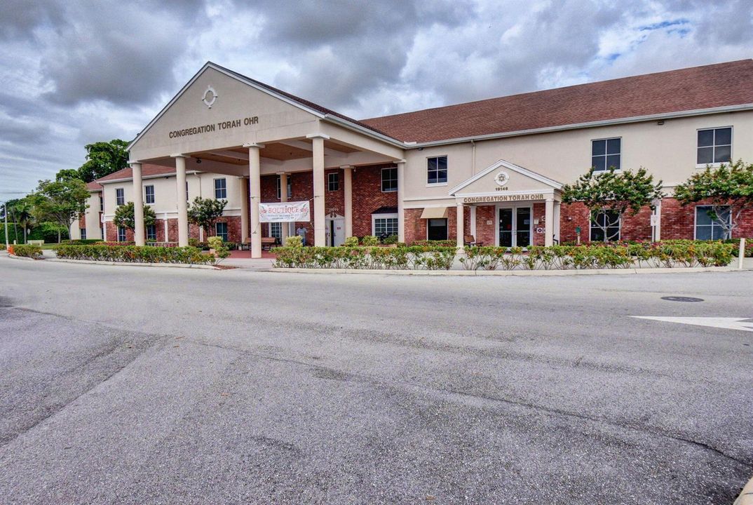 53-web-or-mls-Century Village (24)
