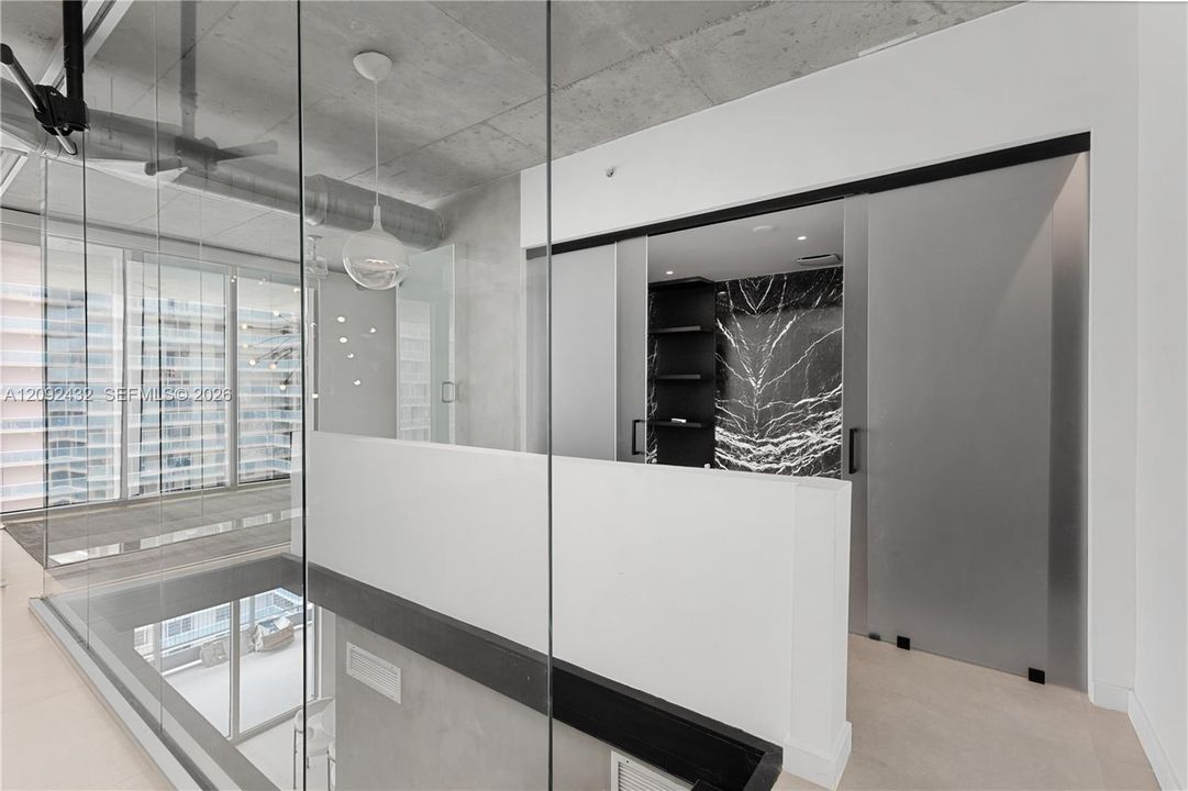 На продажу: $699,999 (2 спален, 2 ванн, 1255 Квадратных фут)