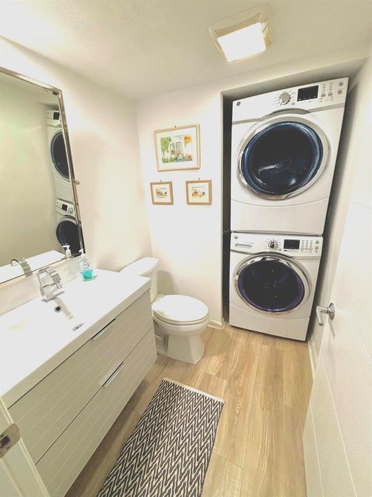 HALF BATHROOM /LAUNDRY