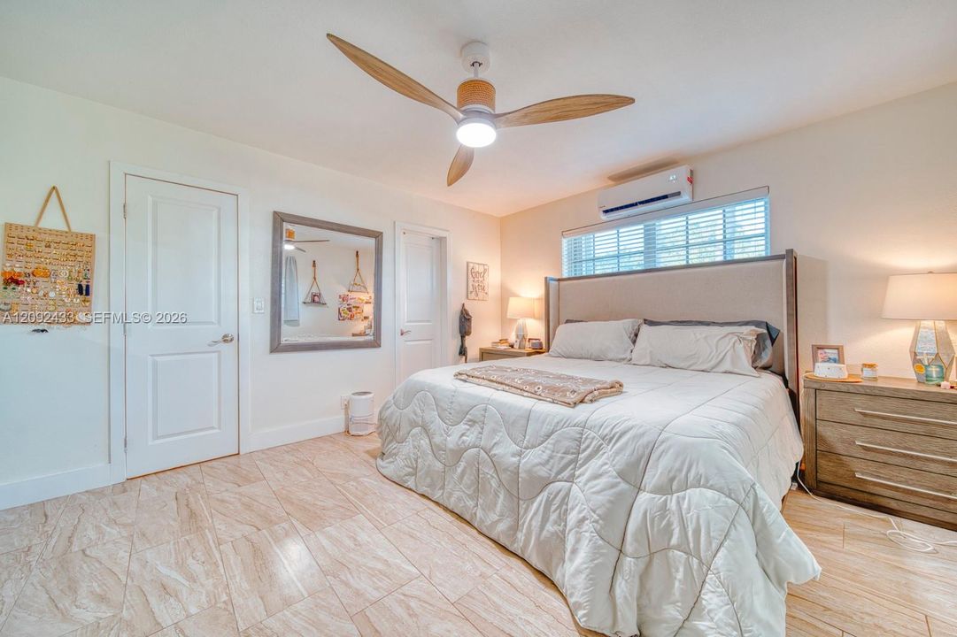 For Sale: $780,000 (4 beds, 2 baths, 1718 Square Feet)