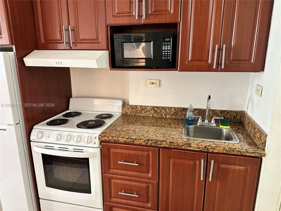 En Venta: $160,000 (0 camas, 1 baños, 360 Pies cuadrados)