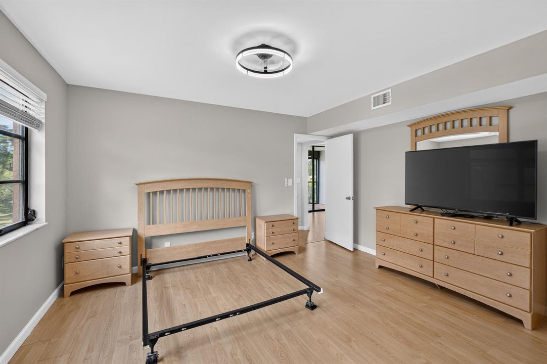 Bright and spacious.