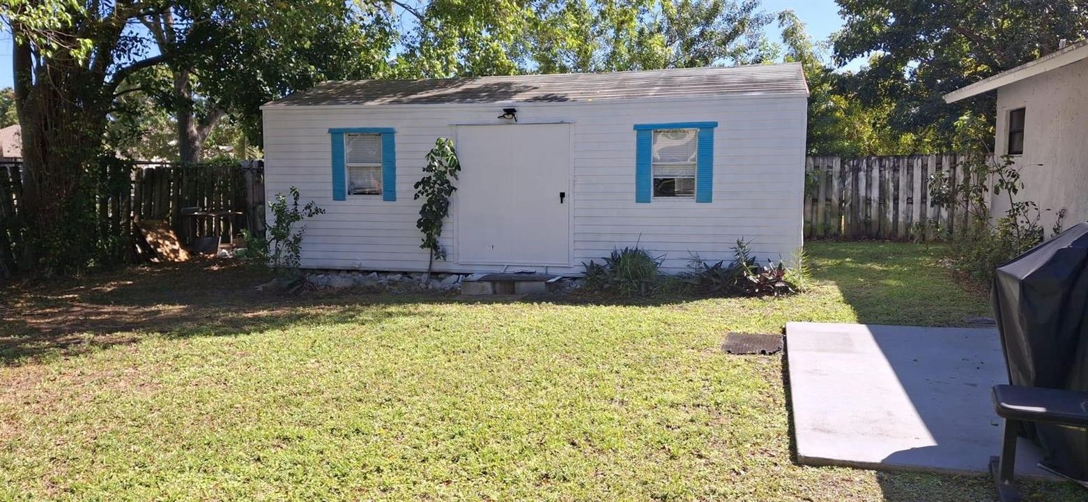 Photo 10