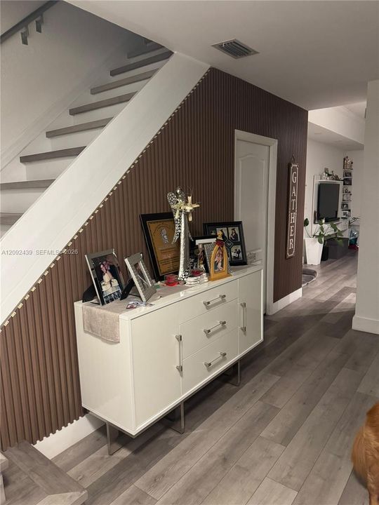 На продажу: $589,995 (3 спален, 2 ванн, 1590 Квадратных фут)