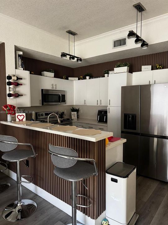 На продажу: $589,995 (3 спален, 2 ванн, 1590 Квадратных фут)