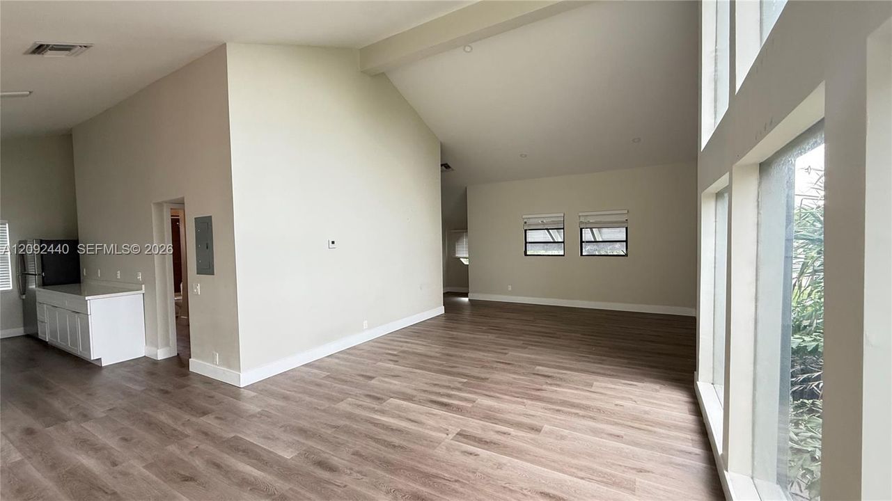 En Renta: $2,000 (1 camas, 1 baños, 5062 Pies cuadrados)