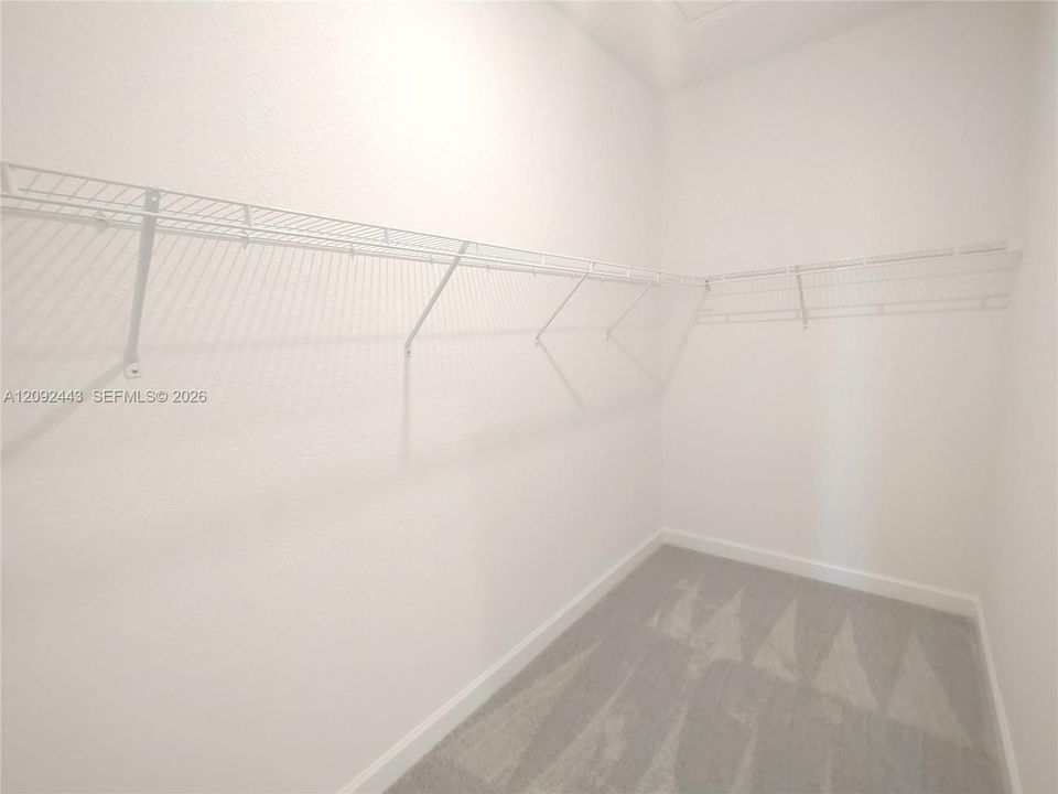 En Renta: $2,400 (3 camas, 2 baños, 1635 Pies cuadrados)
