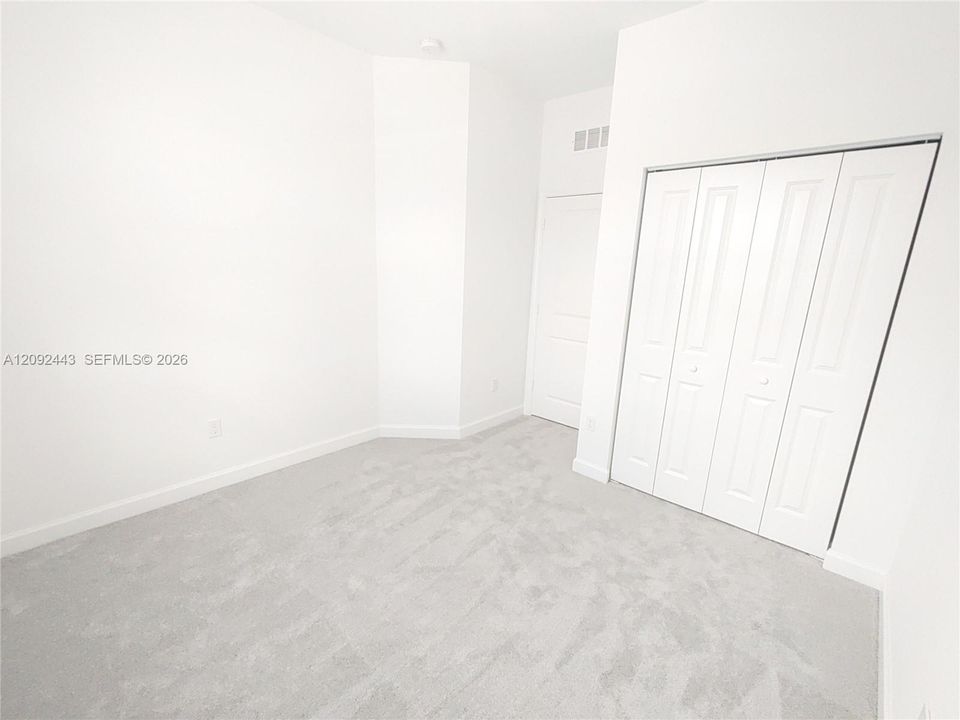 En Renta: $2,400 (3 camas, 2 baños, 1635 Pies cuadrados)