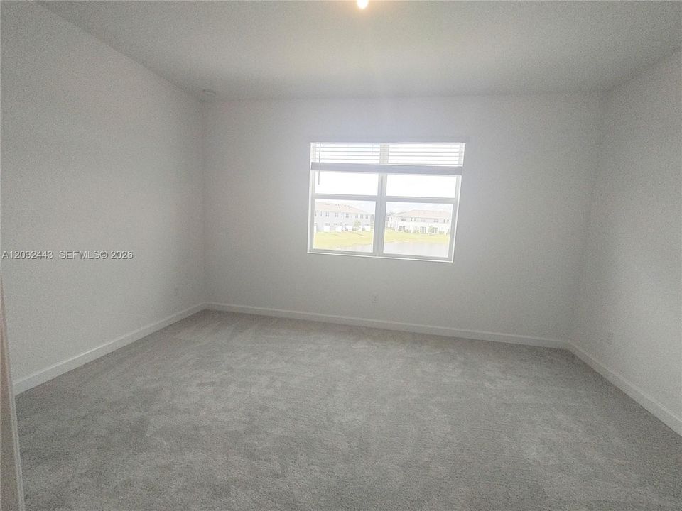 En Renta: $2,400 (3 camas, 2 baños, 1635 Pies cuadrados)
