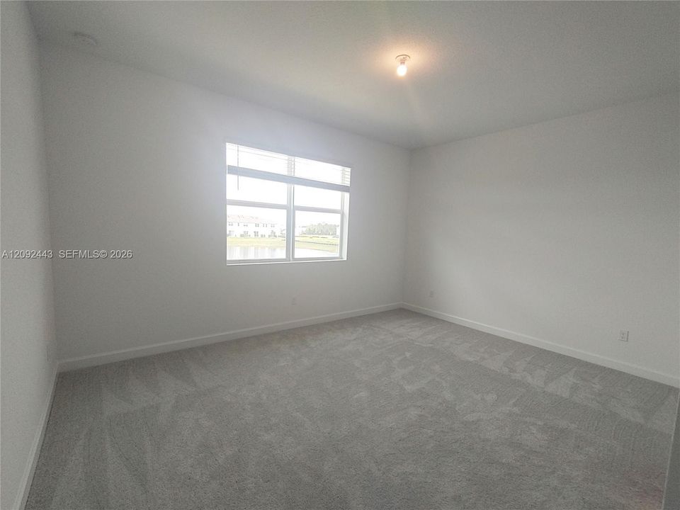 En Renta: $2,400 (3 camas, 2 baños, 1635 Pies cuadrados)
