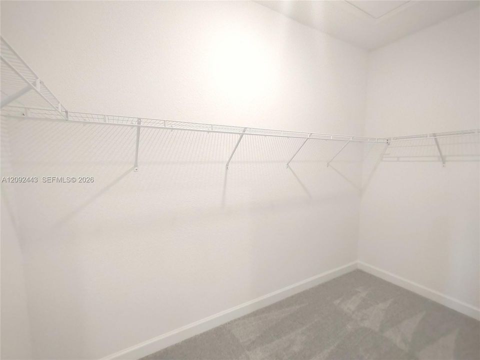 En Renta: $2,400 (3 camas, 2 baños, 1635 Pies cuadrados)