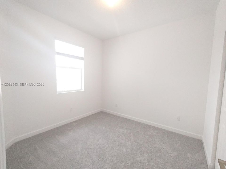 En Renta: $2,400 (3 camas, 2 baños, 1635 Pies cuadrados)