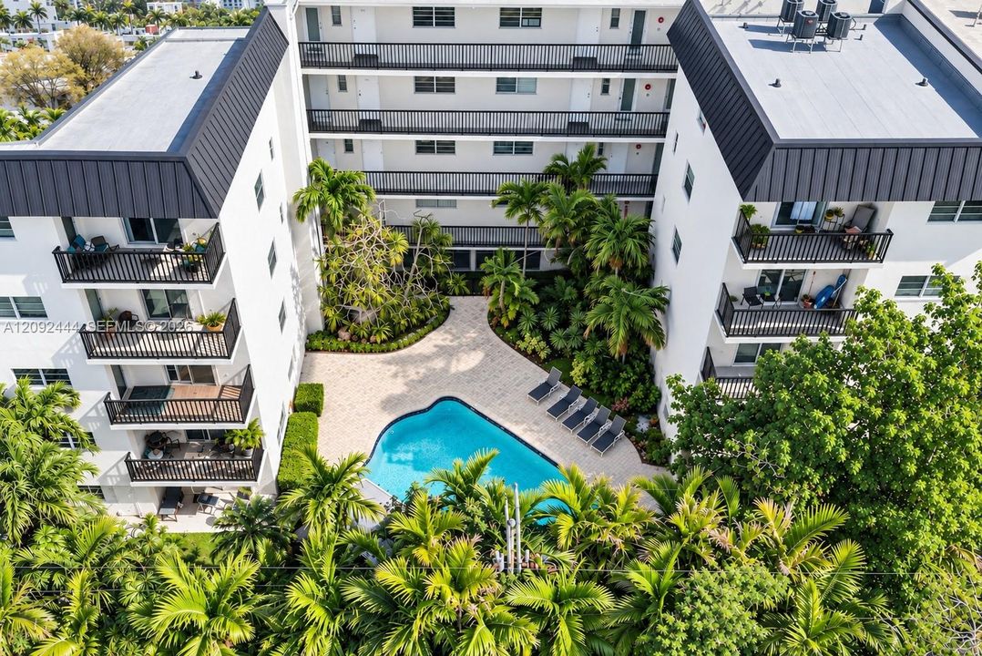 На продажу: $495,000 (2 спален, 2 ванн, 1053 Квадратных фут)
