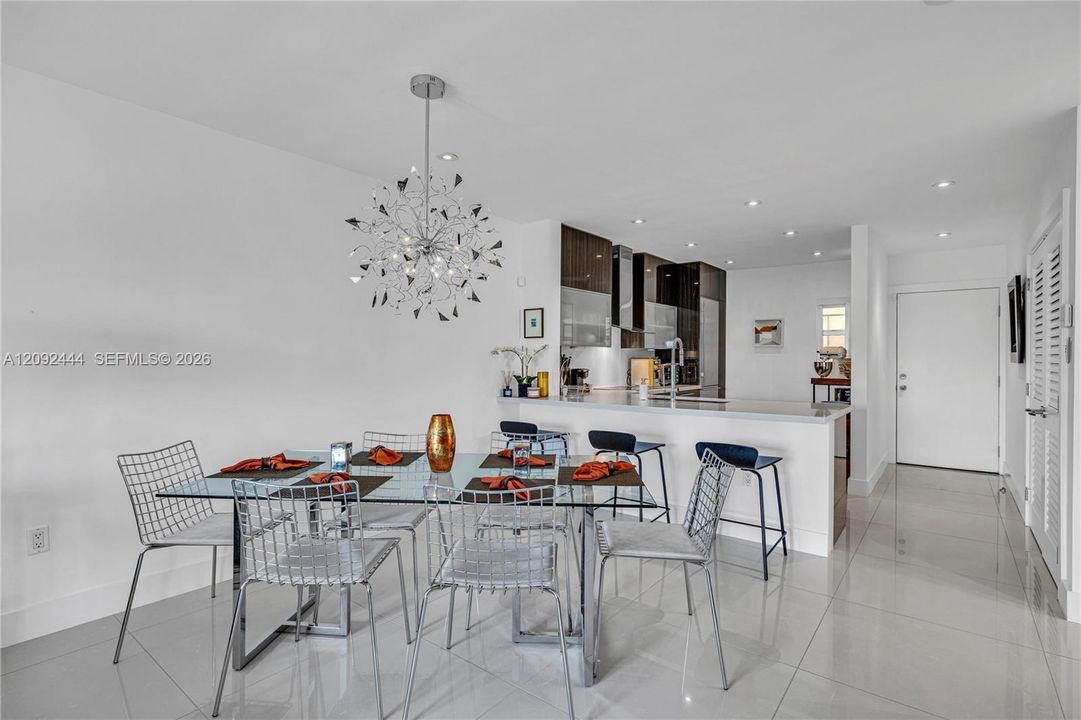 На продажу: $495,000 (2 спален, 2 ванн, 1053 Квадратных фут)