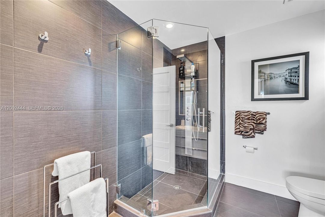 На продажу: $495,000 (2 спален, 2 ванн, 1053 Квадратных фут)