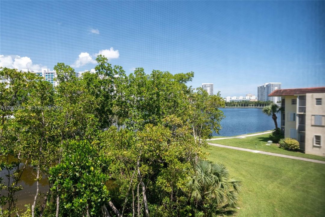 En Venta: $249,000 (1 camas, 1 baños, 768 Pies cuadrados)
