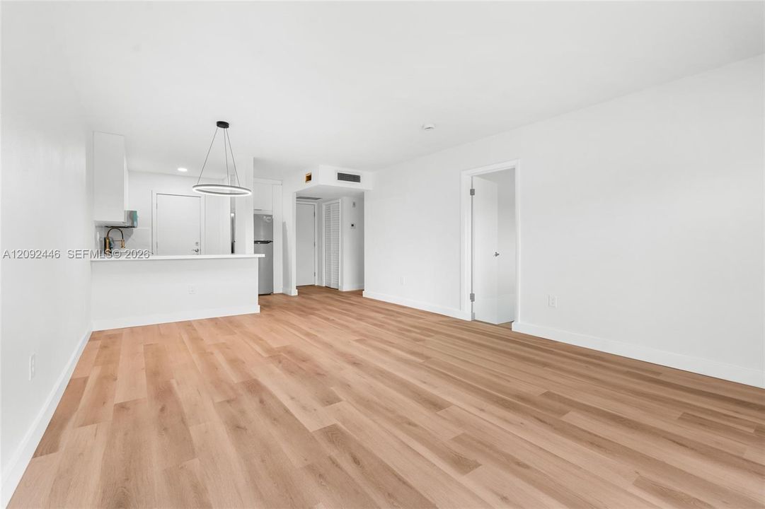 En Venta: $249,000 (1 camas, 1 baños, 768 Pies cuadrados)