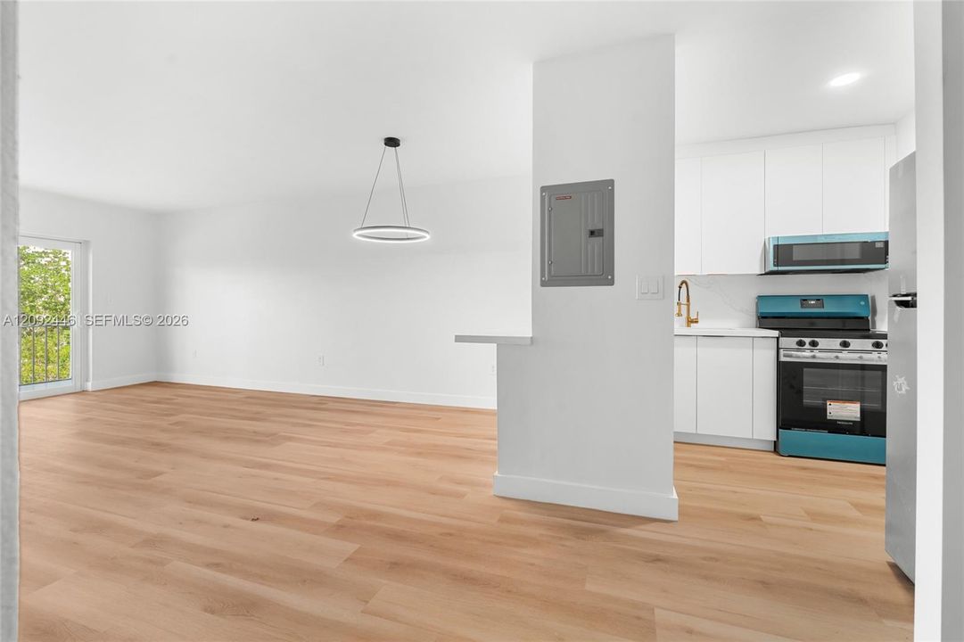 En Venta: $249,000 (1 camas, 1 baños, 768 Pies cuadrados)
