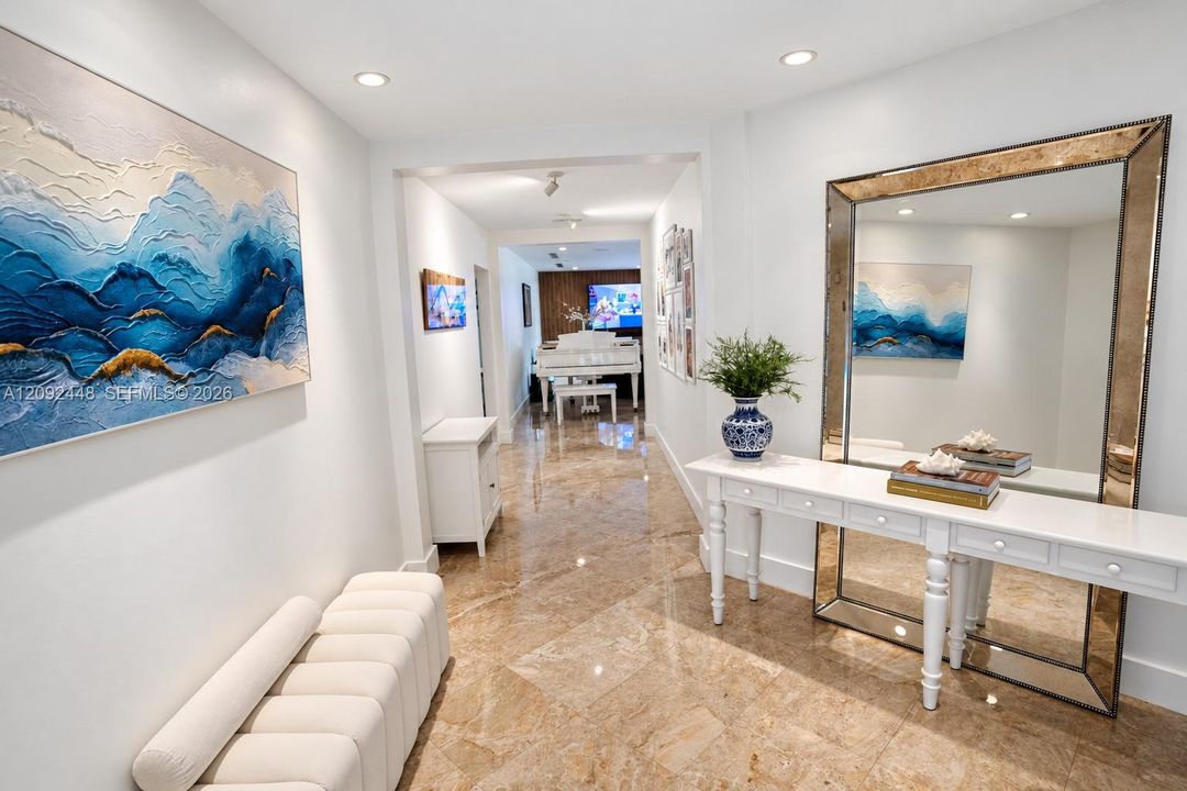 En Venta: $4,750,000 (4 camas, 3 baños, 2846 Pies cuadrados)