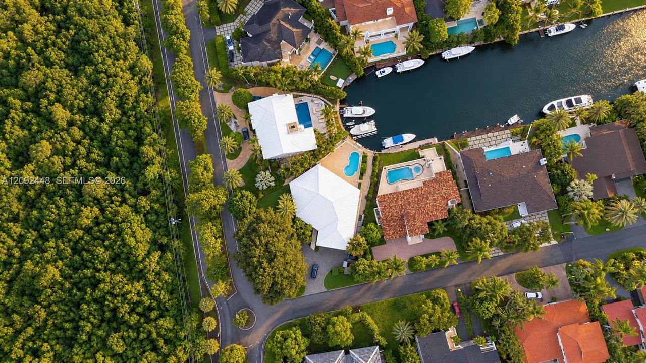 En Venta: $4,750,000 (4 camas, 3 baños, 2846 Pies cuadrados)