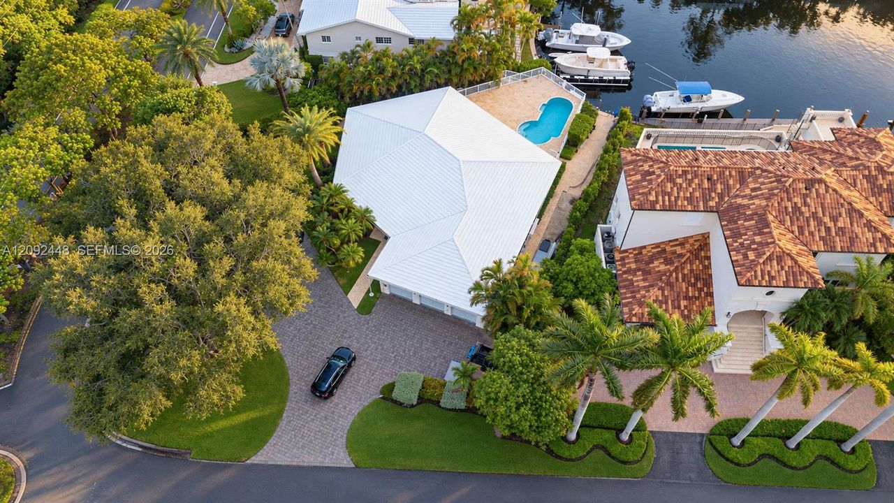 En Venta: $4,750,000 (4 camas, 3 baños, 2846 Pies cuadrados)
