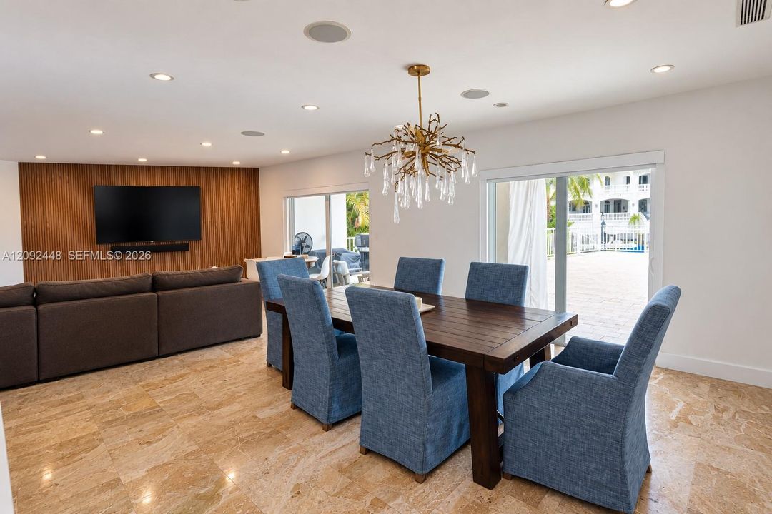 En Venta: $4,750,000 (4 camas, 3 baños, 2846 Pies cuadrados)
