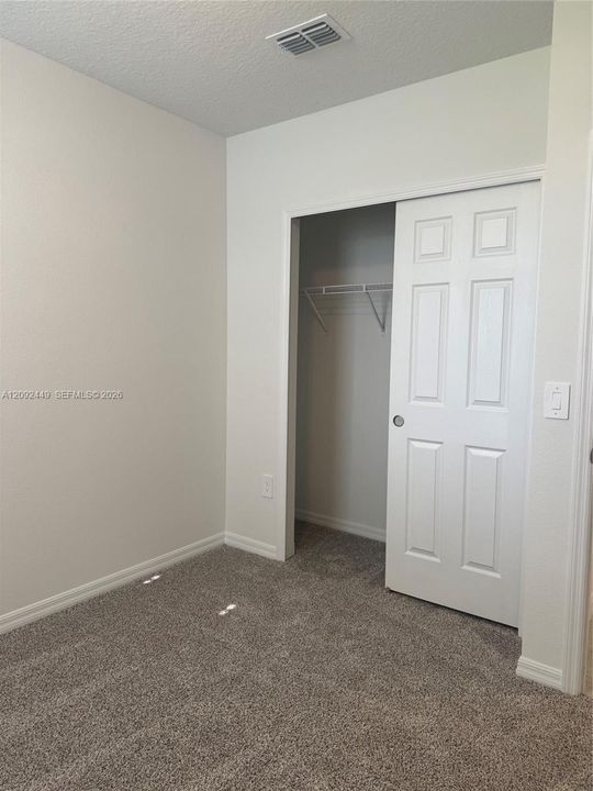 For Rent: $2,000 (3 beds, 2 baths, 1484 Square Feet)