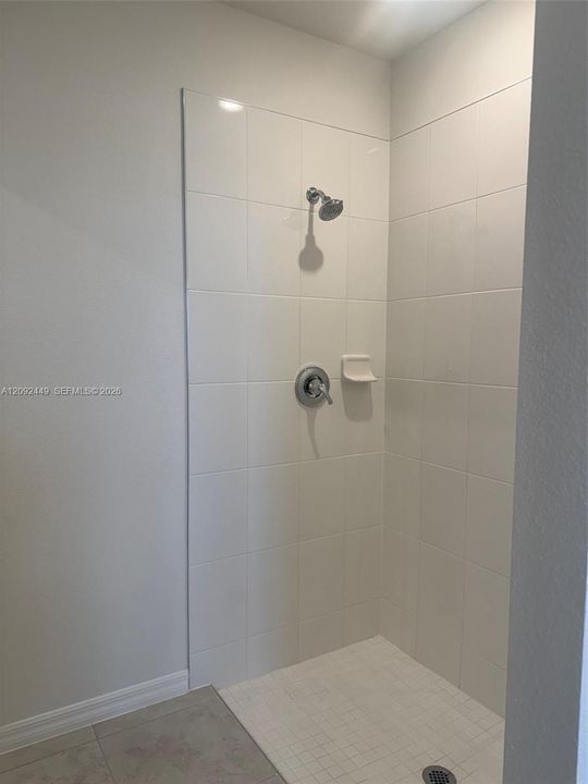 For Rent: $2,000 (3 beds, 2 baths, 1484 Square Feet)