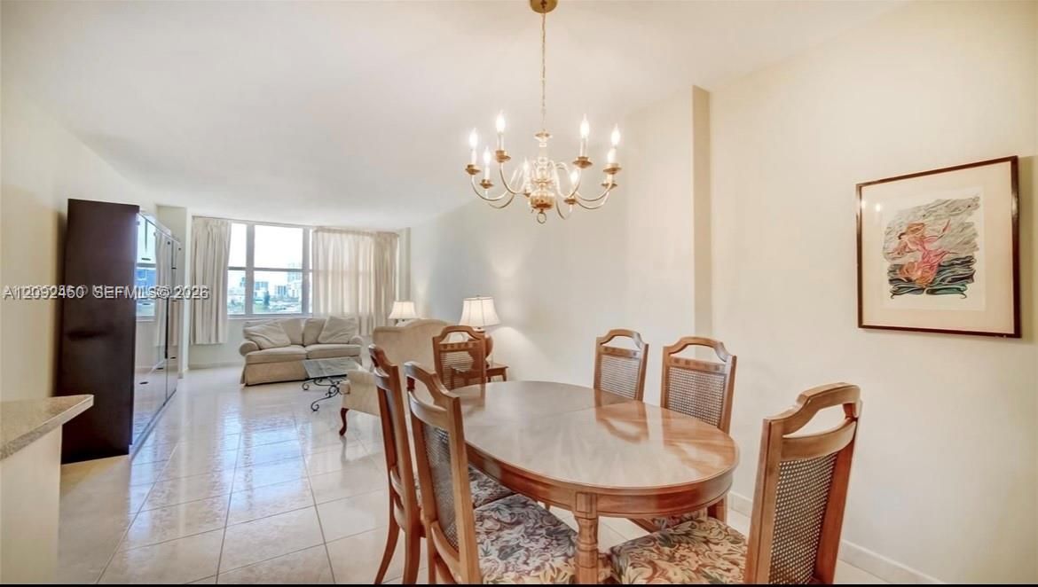For Sale: $350,000 (2 beds, 2 baths, 1045 Square Feet)