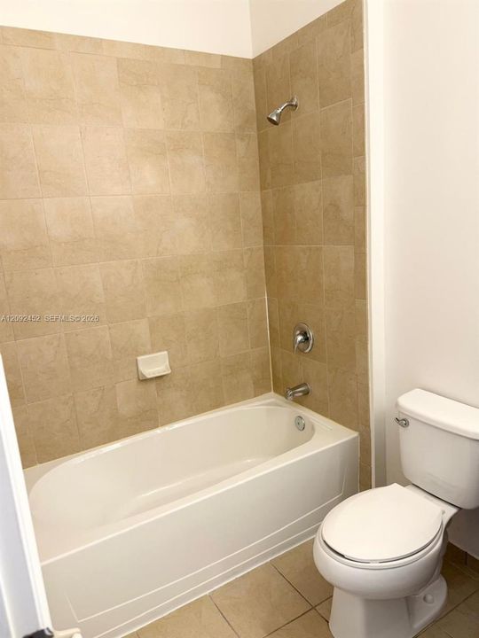 For Rent: $2,900 (3 beds, 2 baths, 1335 Square Feet)