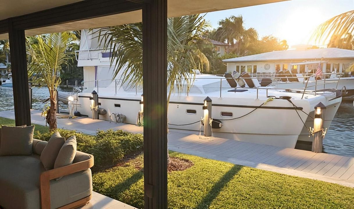 outside-boat