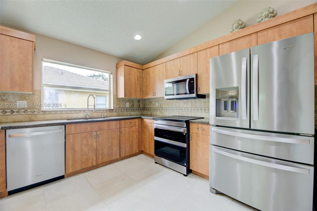 For Sale: $675,000 (3 beds, 2 baths, 1648 Square Feet)