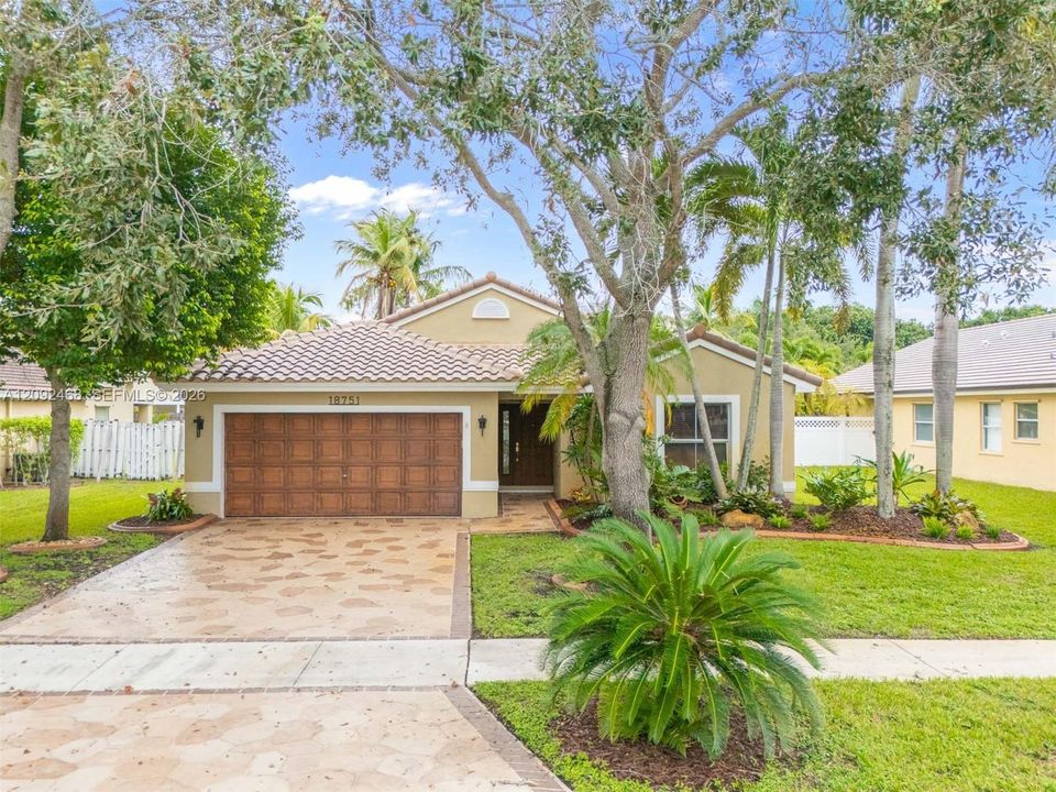 For Sale: $675,000 (3 beds, 2 baths, 1648 Square Feet)