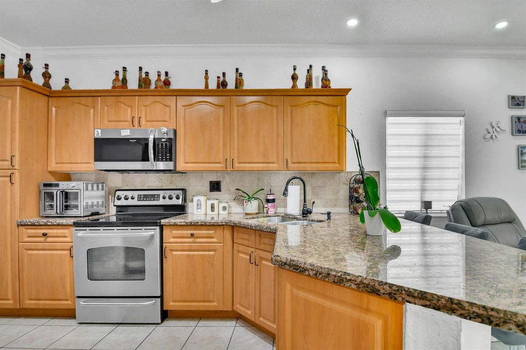 22-22567 SW 102nd Path-22