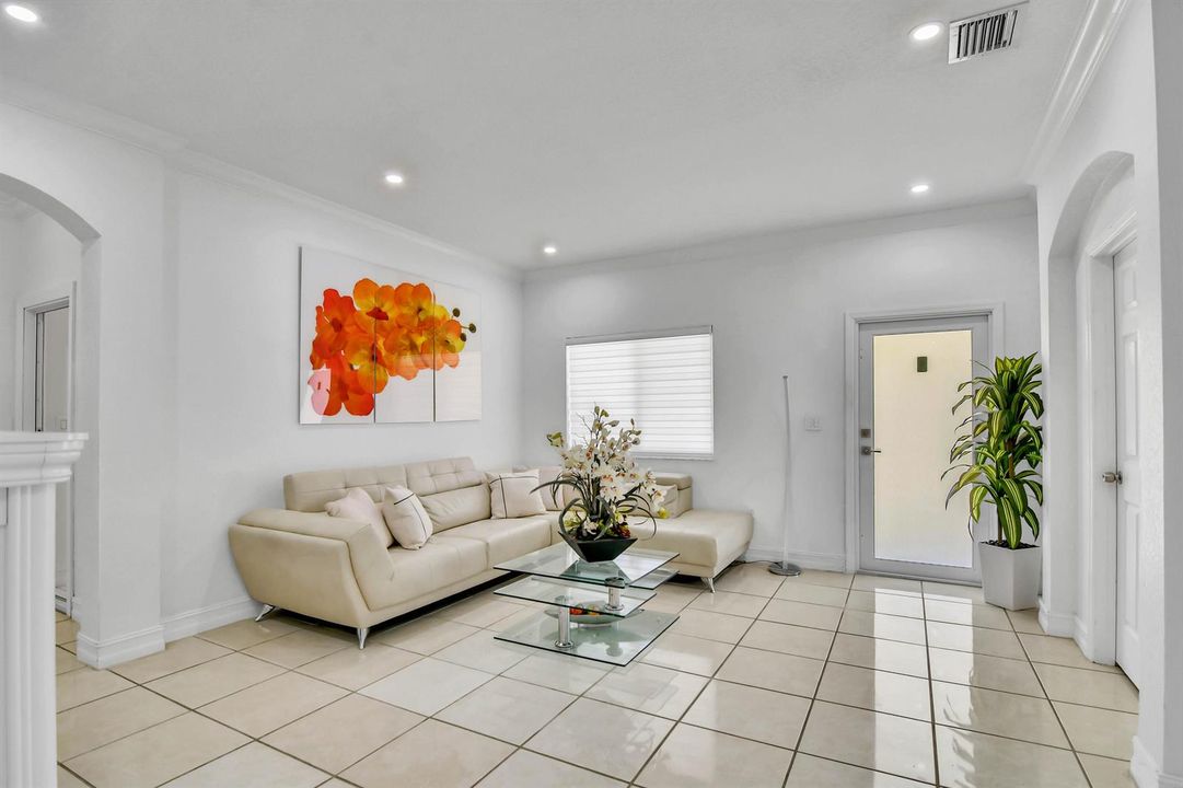 25-22567 SW 102nd Path-25