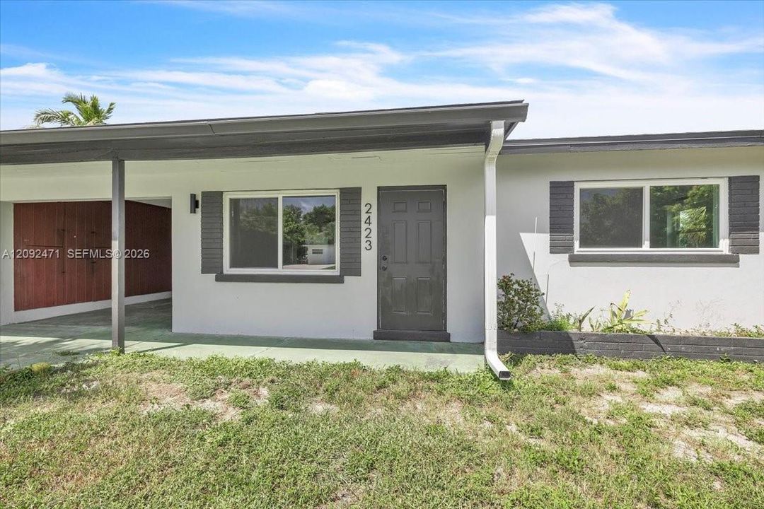 For Rent: $1,500 (2 beds, 1 baths, 698 Square Feet)