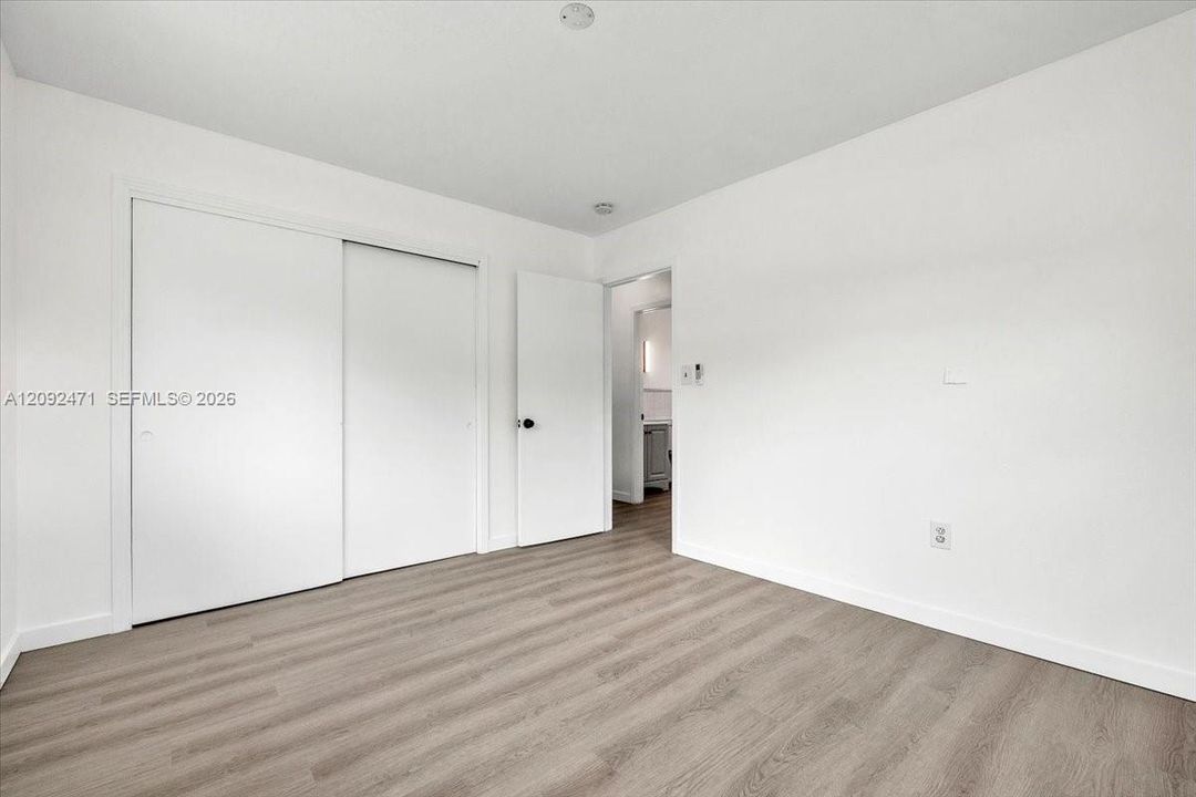 For Rent: $1,500 (2 beds, 1 baths, 698 Square Feet)
