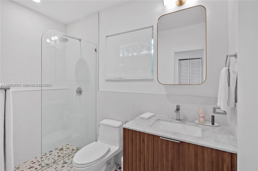 В аренду: $6,500 (3 спален, 2 ванн, 2076 Квадратных фут)