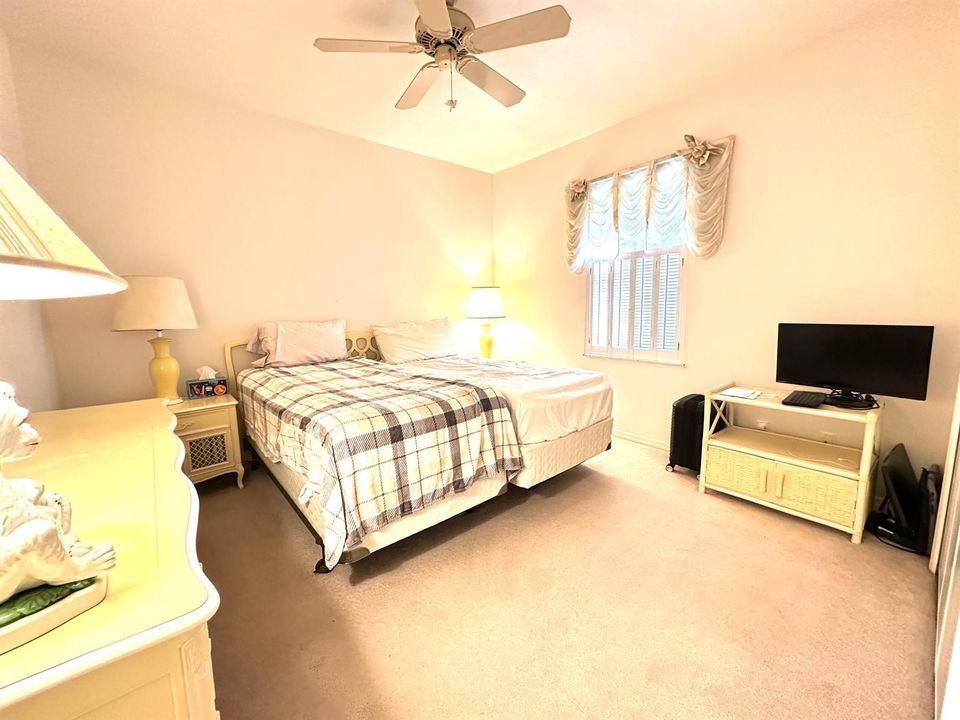 2nd Bedroom