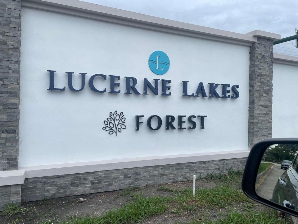 sign lucerne lakes