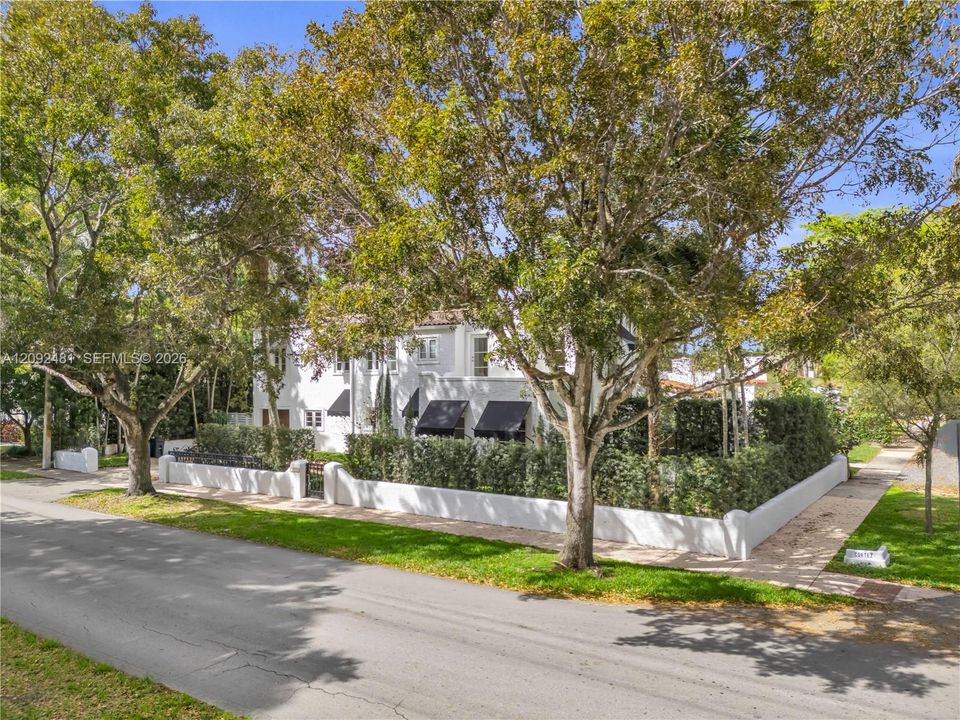 En Venta: $2,400,000 (4 camas, 3 baños, 0 Pies cuadrados)